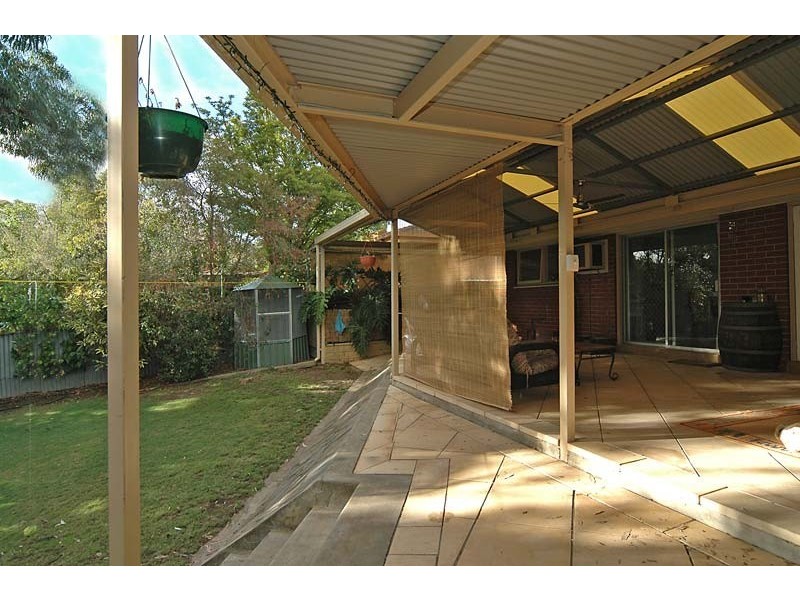 10 Mannara Road, Fairview Park SA 5126