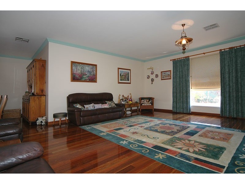 2 Stockman Place, Walkley Heights SA 5098