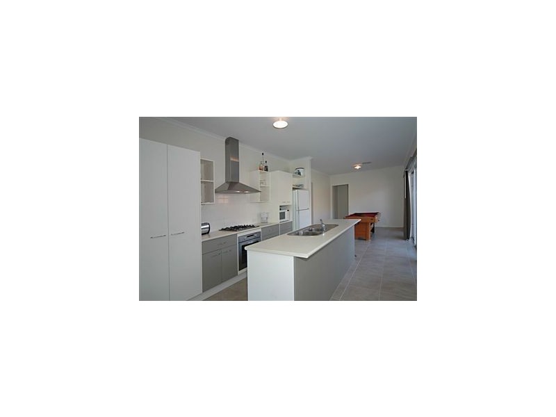 7 Phillipson Ct, Mawson Lakes SA 5095
