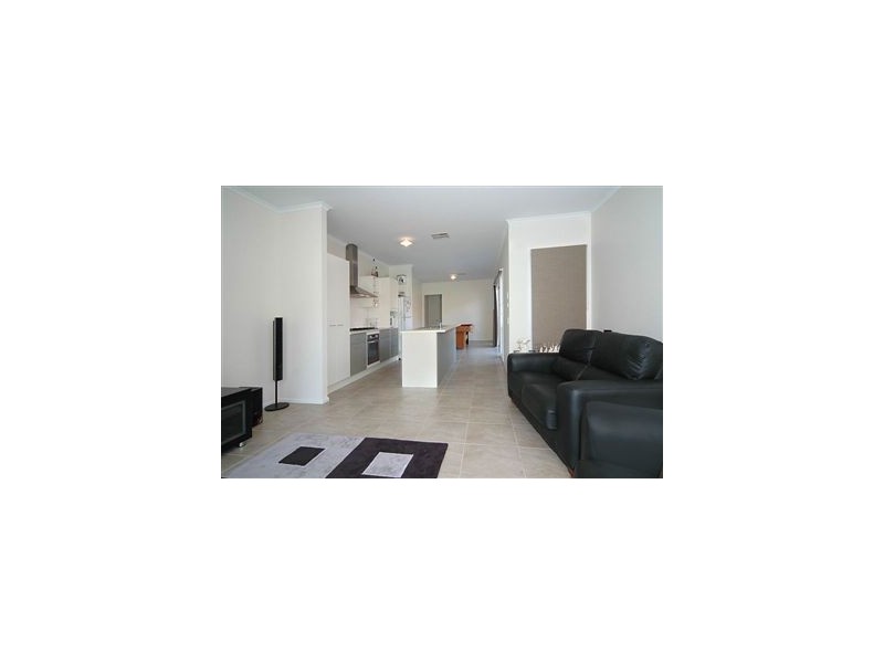 7 Phillipson Ct, Mawson Lakes SA 5095