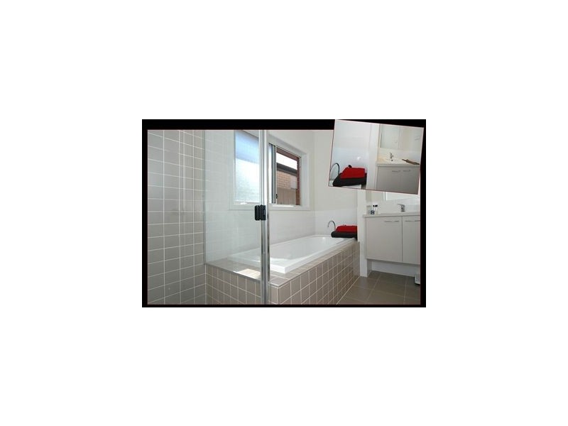 7 Phillipson Ct, Mawson Lakes SA 5095