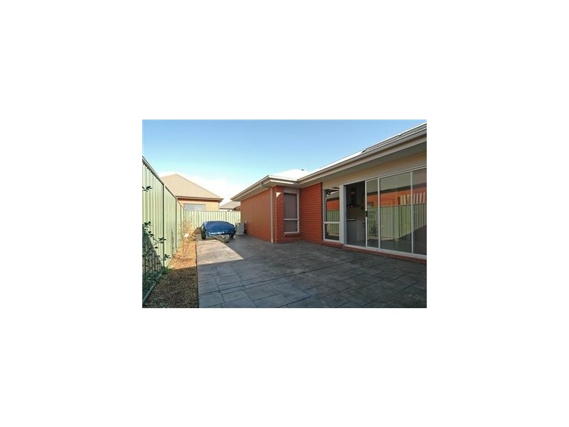 7 Phillipson Ct, Mawson Lakes SA 5095