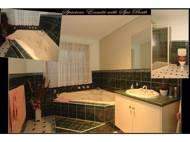 14 Amadeus Court, Greenwith SA 5125