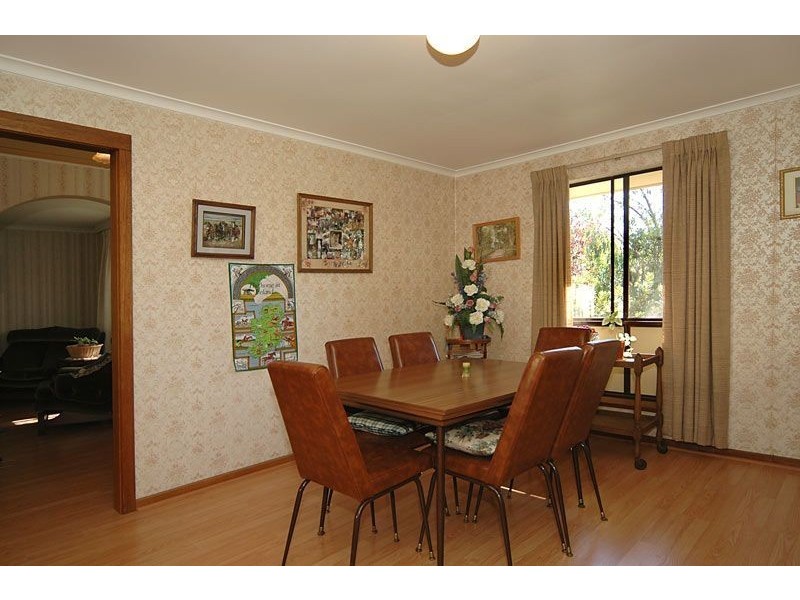 21 Newland Avenue, Ridgehaven SA 5097