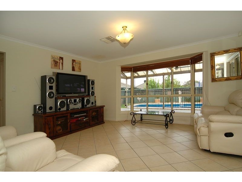 14 Petworth Parade, Greenwith SA 5125