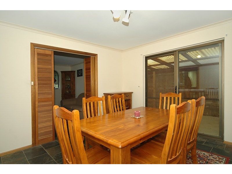 28 Warren Road, Para Vista SA 5093