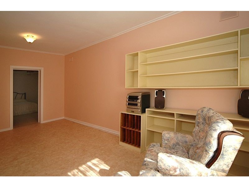 24 Midway Road, Elizabeth East SA 5112