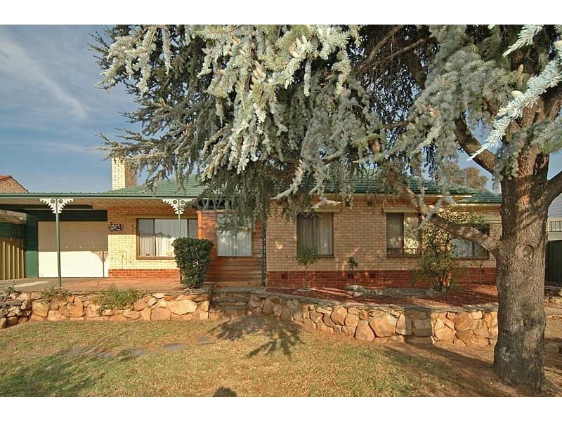 24 Midway Road, Elizabeth East SA 5112