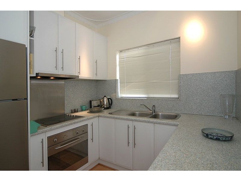 4/12 White Street, Henley Beach SA 5022