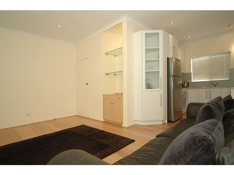 4/12 White Street, Henley Beach SA 5022