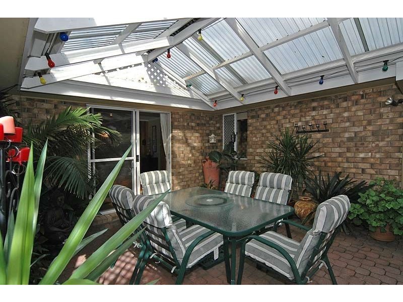 126 Brougham Drive, Valley View SA 5093