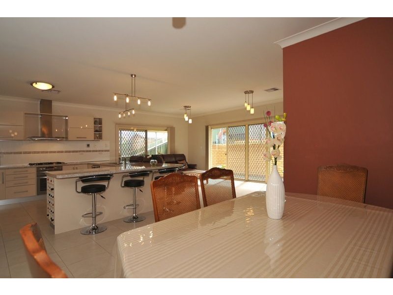 5 Guesthouse Court, Walkley Heights SA 5098