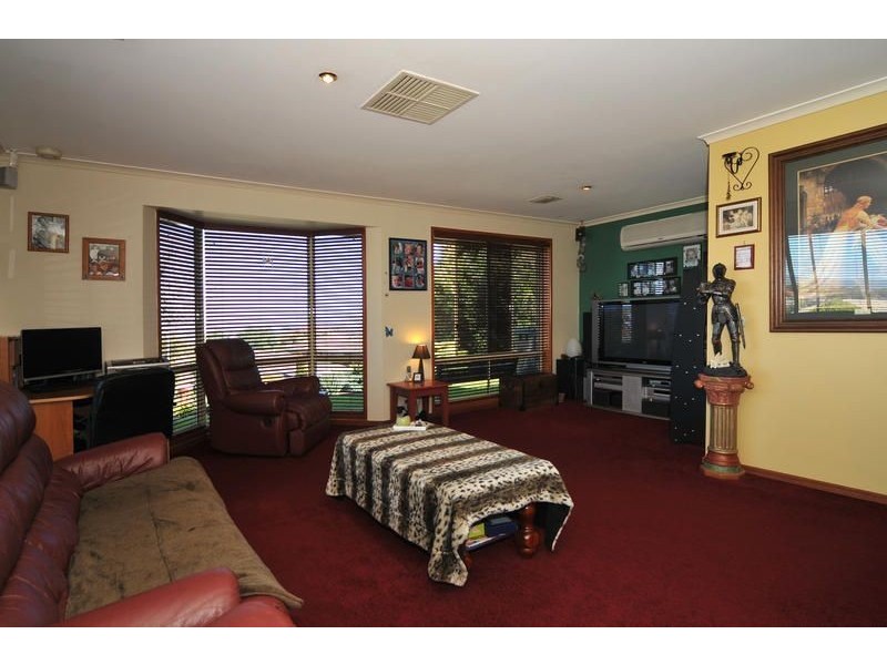 11 Maidment Court, Wynn Vale SA 5127