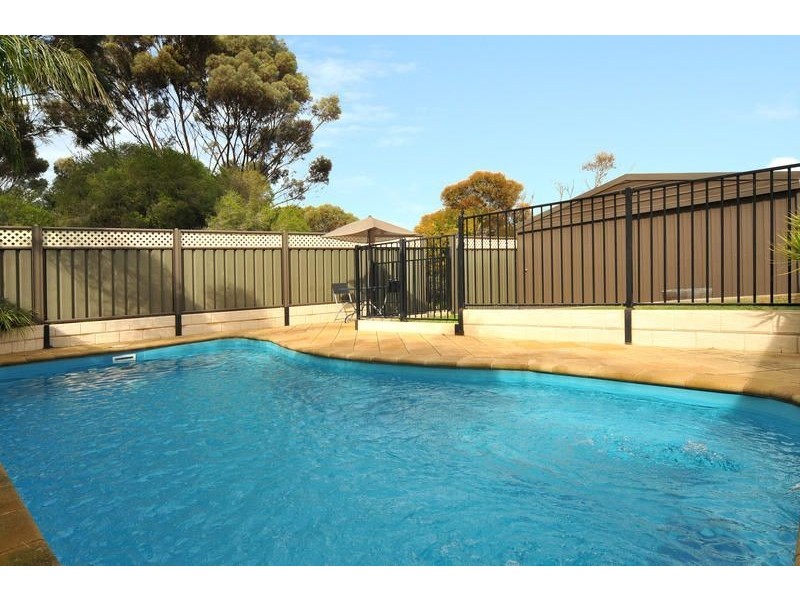 23 Cockatoo Street, Modbury Heights SA 5092