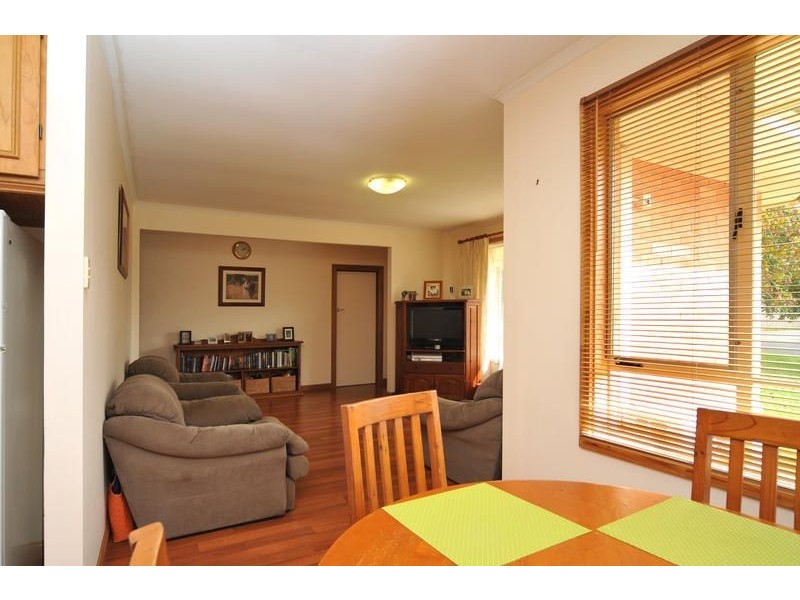 11 Heather Drive, Ridgehaven SA 5097