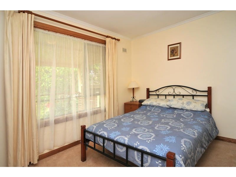 11 Heather Drive, Ridgehaven SA 5097