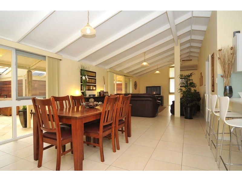 14 Von Nida Street, Fairview Park SA 5126