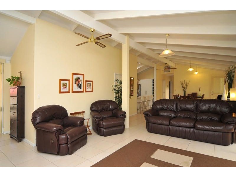 14 Von Nida Street, Fairview Park SA 5126