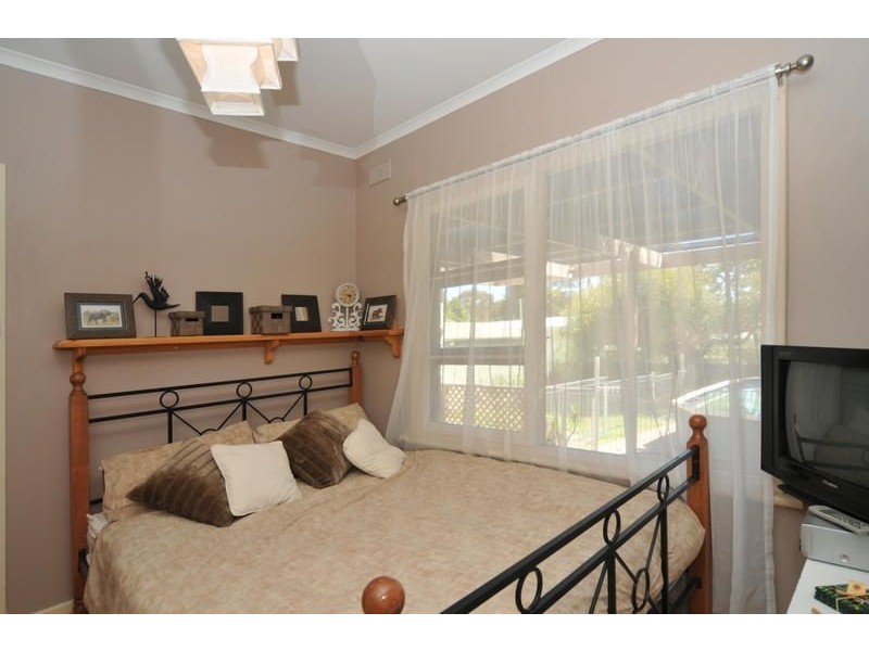 6 Marsha Drive, Banksia Park SA 5091