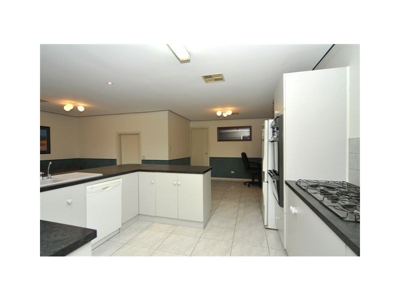 10 Grandview Drive, Hillbank SA 5112