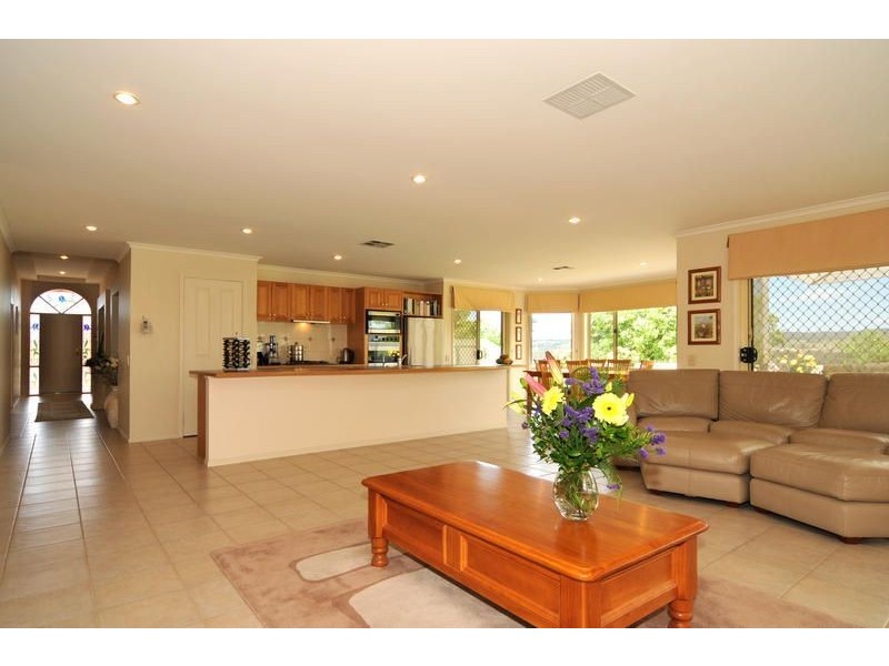 20 Naughton Court, Greenwith SA 5125