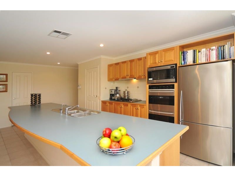 20 Naughton Court, Greenwith SA 5125