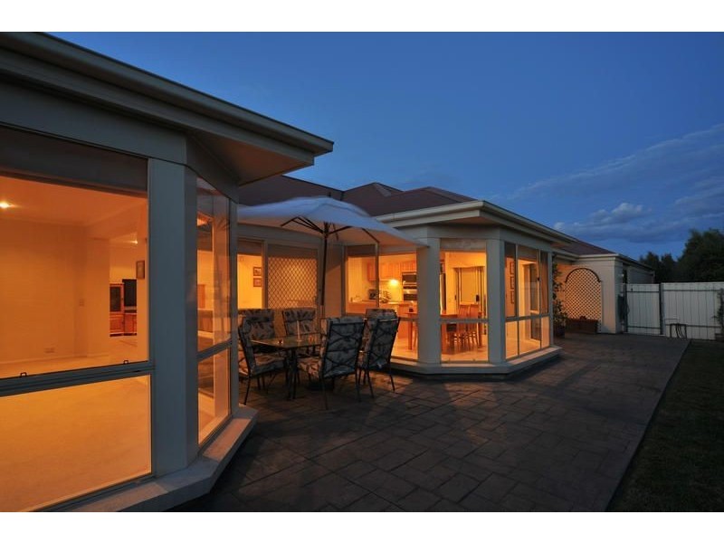 20 Naughton Court, Greenwith SA 5125