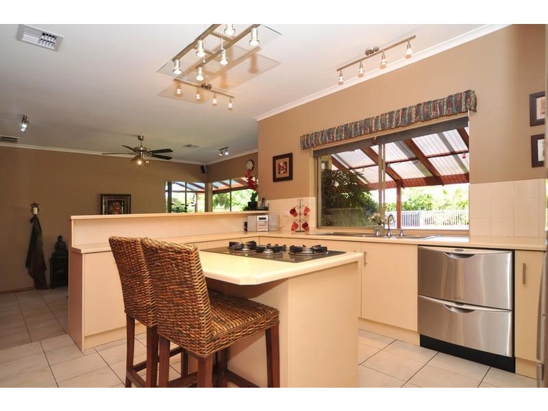 1 Palmyra Street, Modbury Heights SA 5092