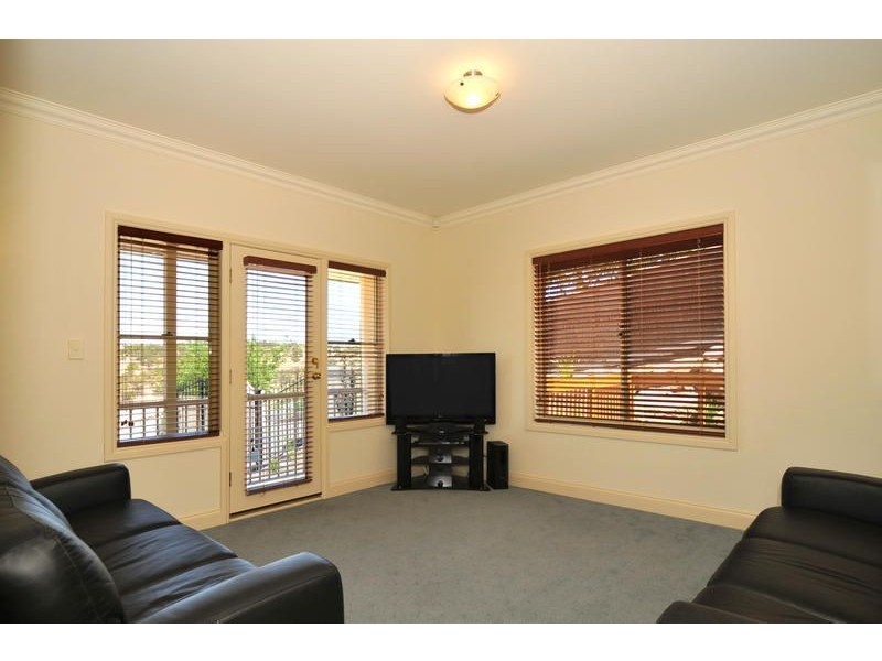 1/4 McCann Place, Greenwith SA 5125