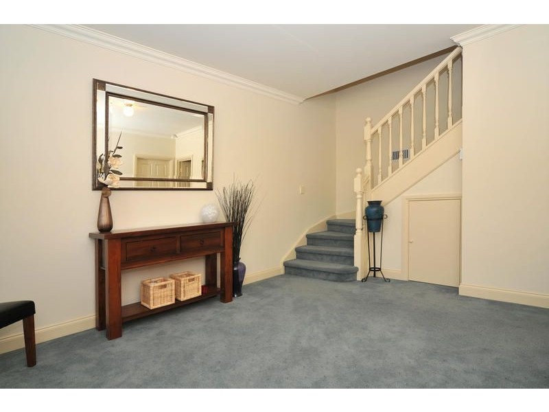 1/4 McCann Place, Greenwith SA 5125