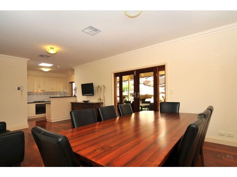 1/4 McCann Place, Greenwith SA 5125