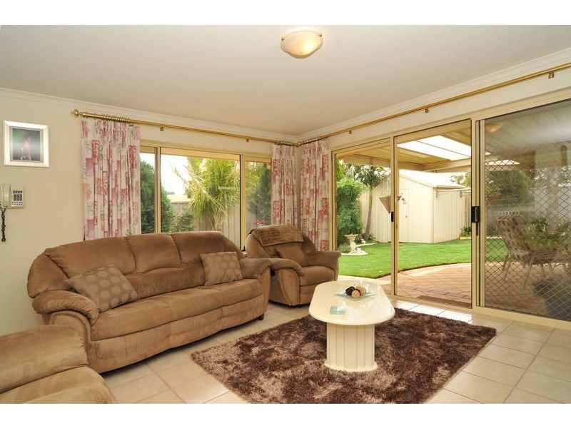 26 Hedgerow Court, Greenwith SA 5125