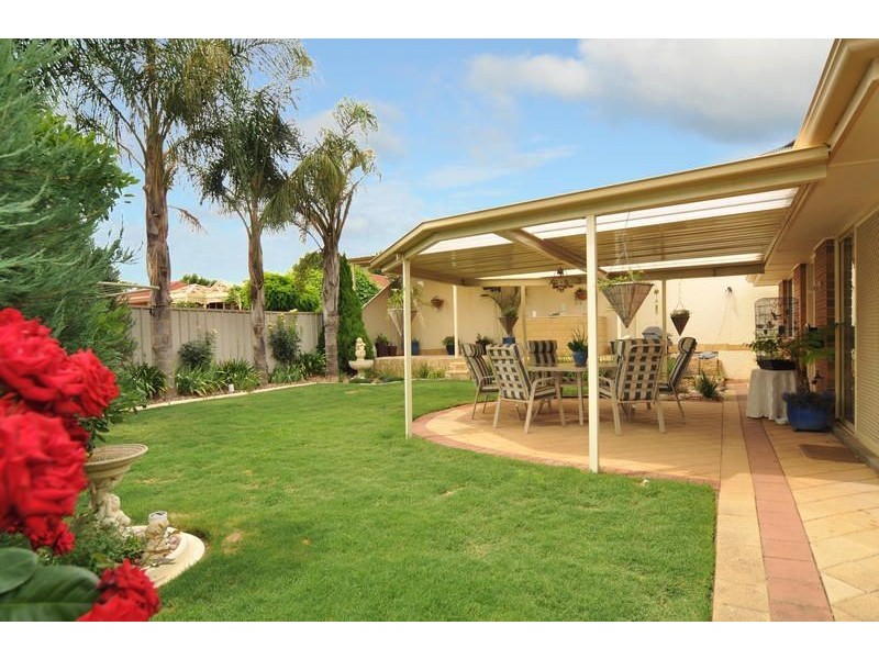 26 Hedgerow Court, Greenwith SA 5125