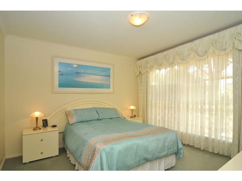 26 Hedgerow Court, Greenwith SA 5125