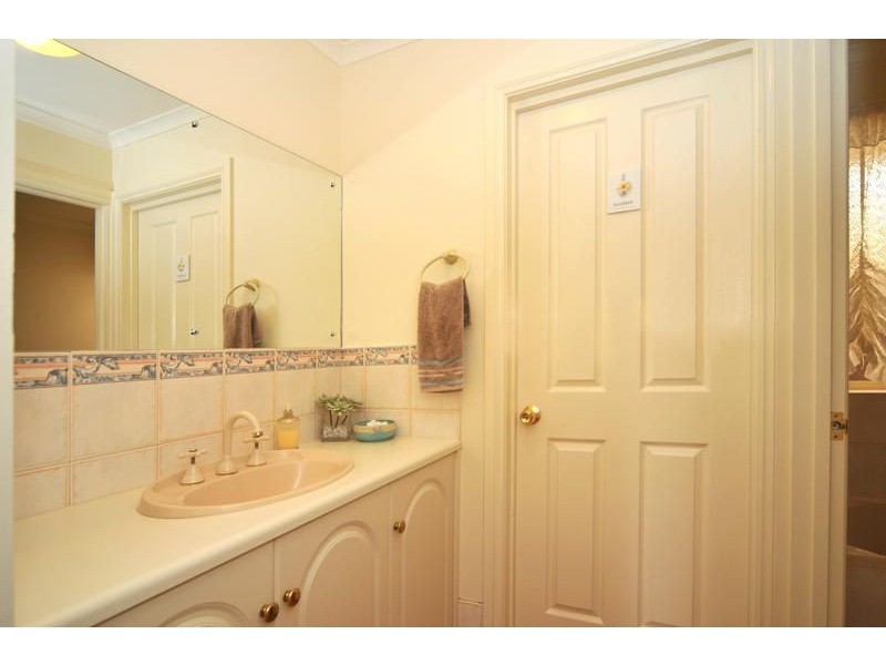 26 Hedgerow Court, Greenwith SA 5125