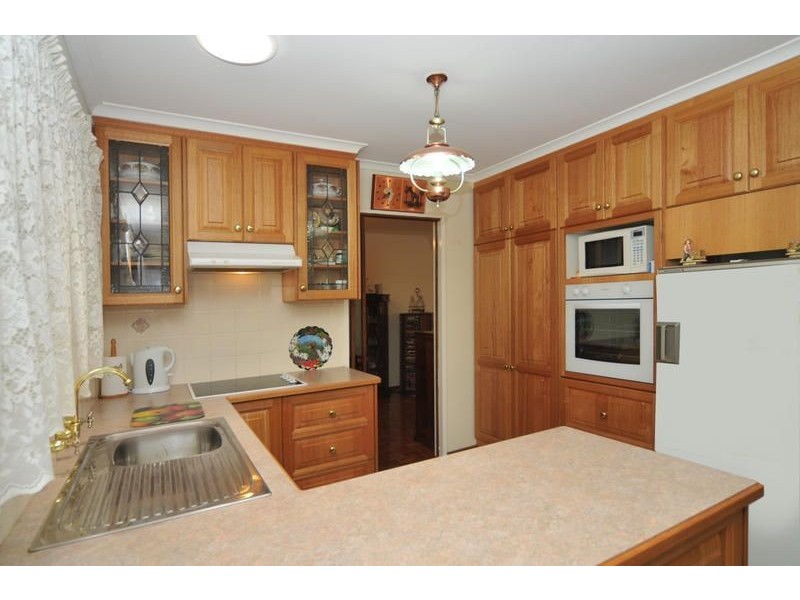 13 La Perouse Crescent, Fairview Park SA 5126