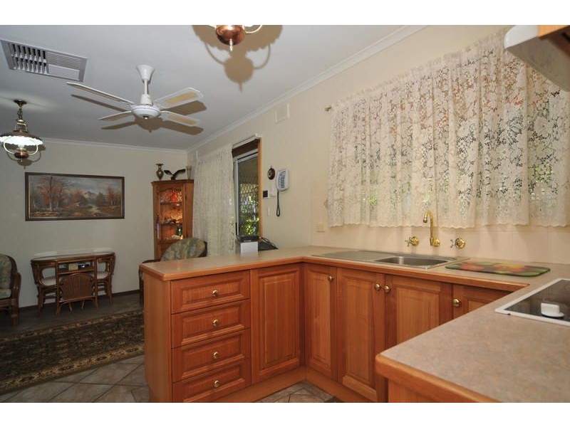 13 La Perouse Crescent, Fairview Park SA 5126