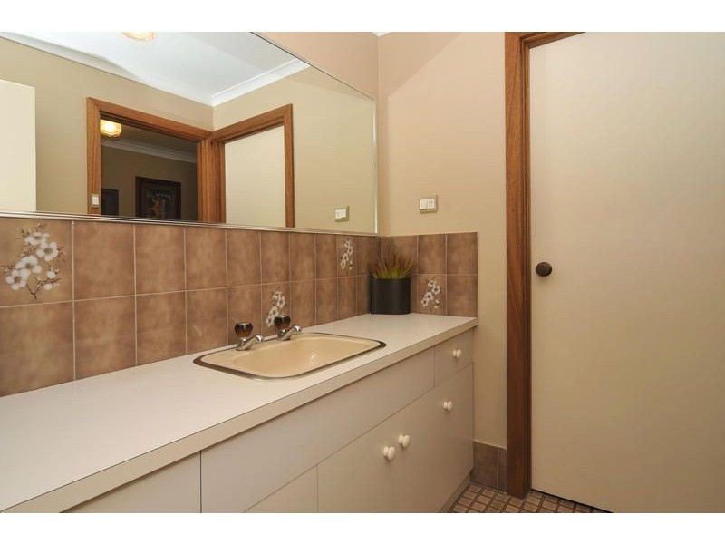 30 Baraga Grove, Modbury Heights SA 5092