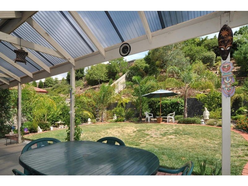 15 Hedgerow Court, Greenwith SA 5125