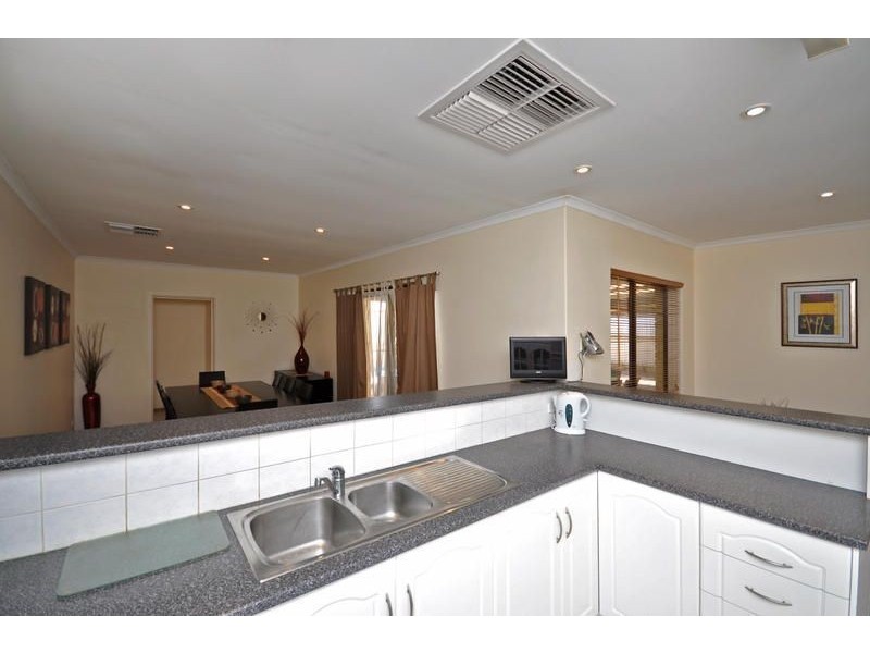 5 Aquamarine Dve, Salisbury East SA 5109