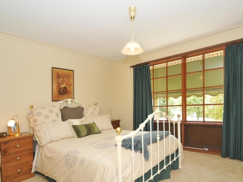 5 Narelle Court, Hope Valley SA 5090