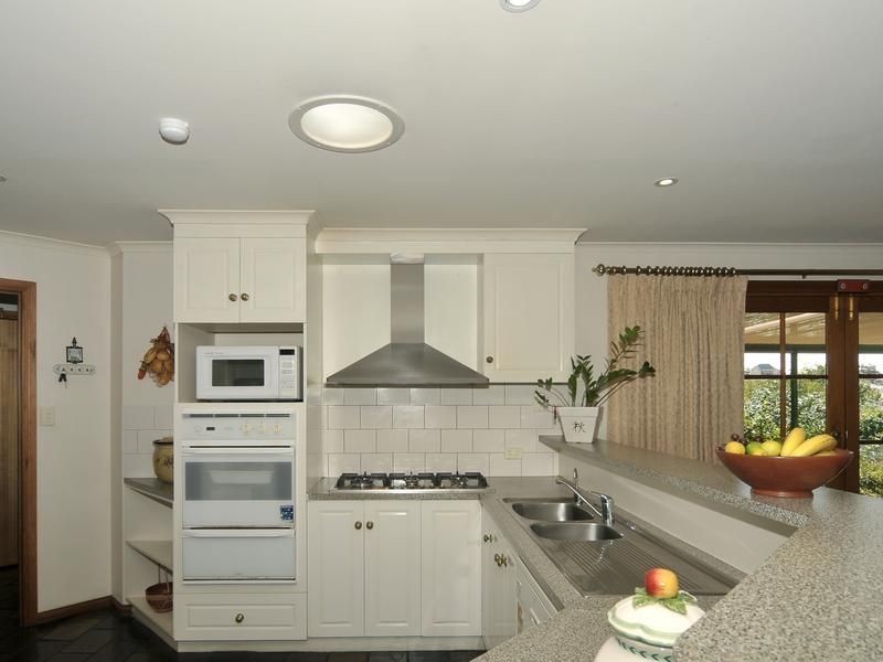 2 Callara Close, Greenwith SA 5125
