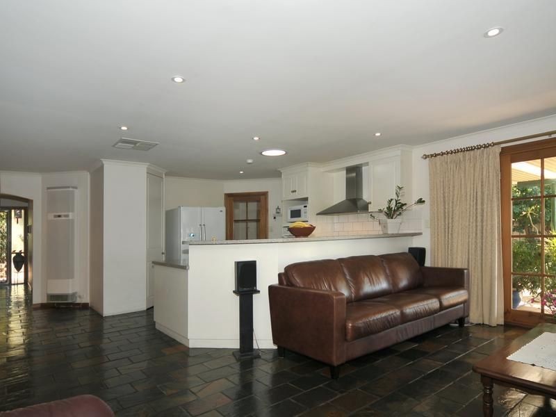 2 Callara Close, Greenwith SA 5125