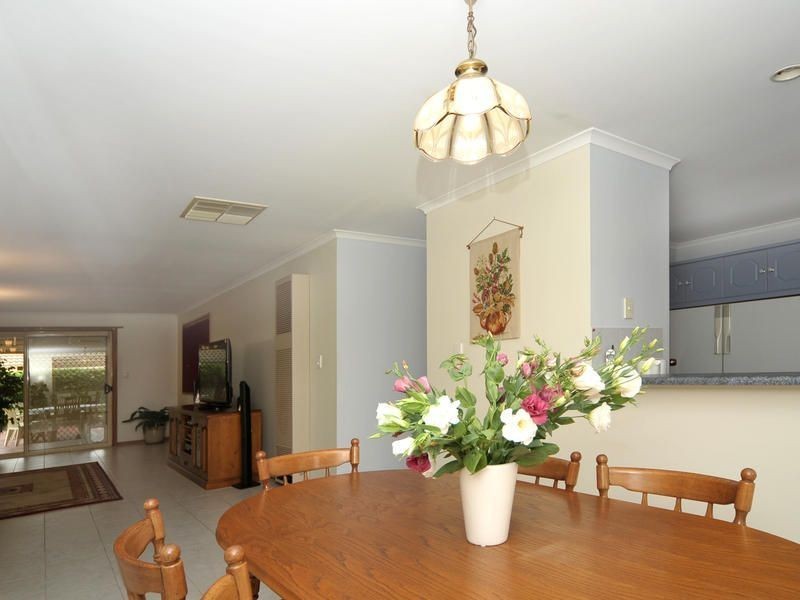 21 Trevithick Crescent, Redwood Park SA 5097