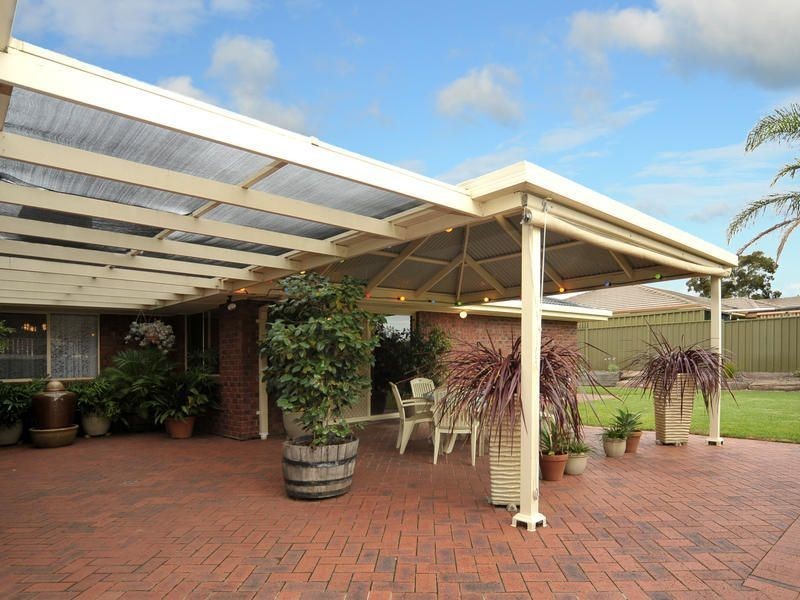 21 Trevithick Crescent, Redwood Park SA 5097