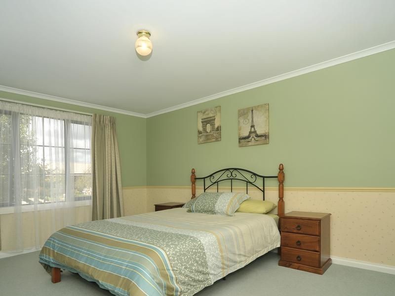 14 Rambutan Court, Greenwith SA 5125