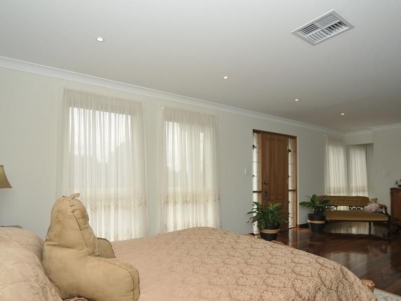 29 Linear Crescent, Walkley Heights SA 5098