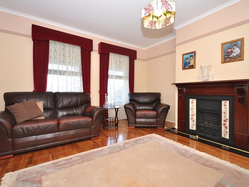 50 Thornton Drive, Greenwith SA 5125