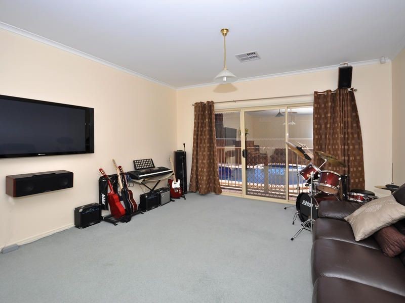 50 Thornton Drive, Greenwith SA 5125