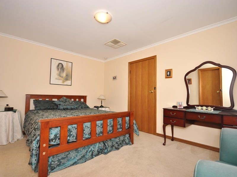 11 Austin Place, Wynn Vale SA 5127